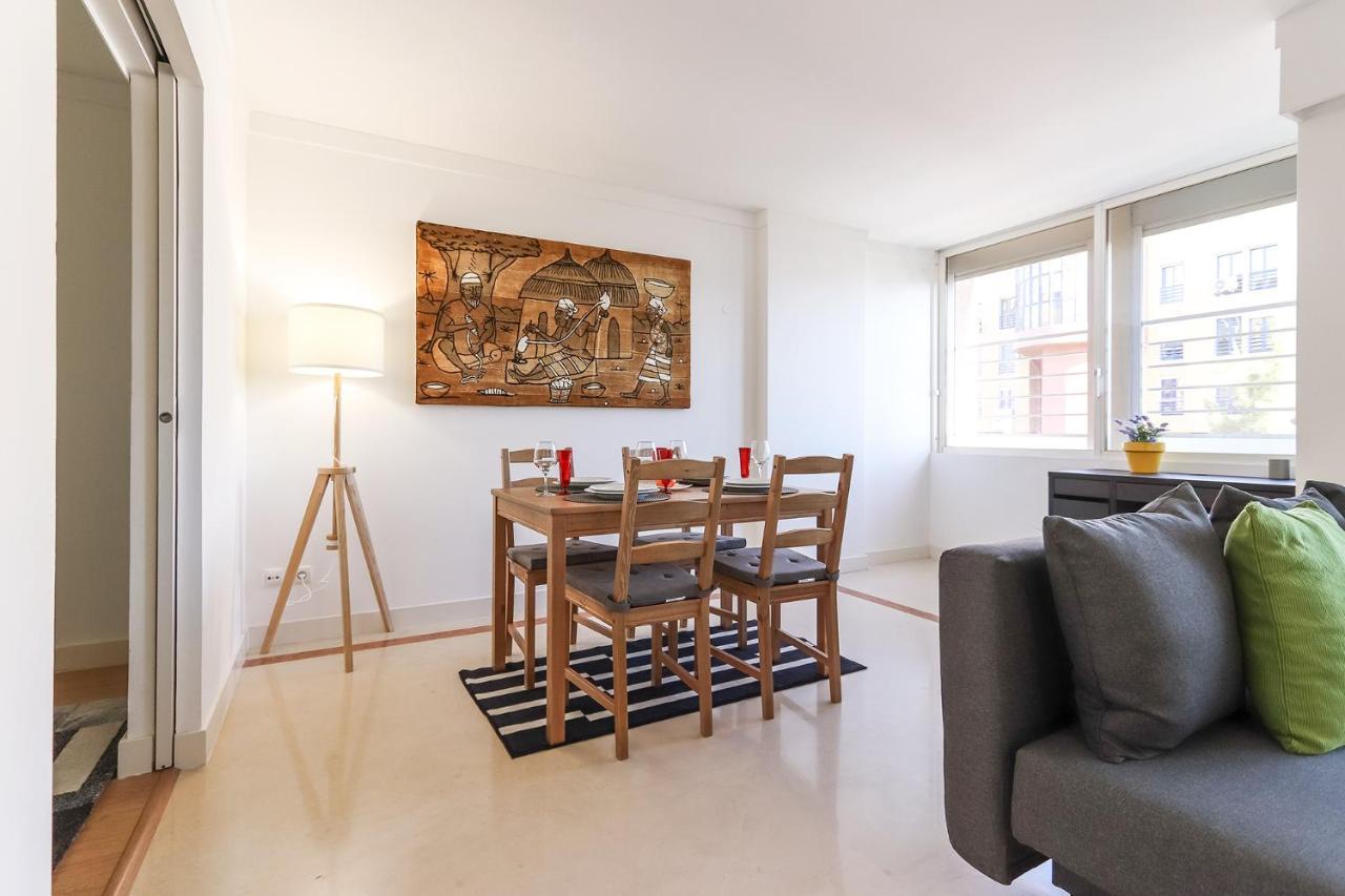 Lisbon Flower 360º - Your Lovely Flat With Pool And Parking Екстериор снимка