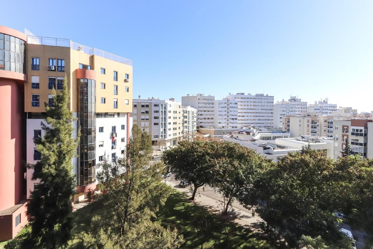 Lisbon Flower 360º - Your Lovely Flat With Pool And Parking Екстериор снимка